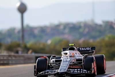 Une monoplace AlphaTauri sur le circuit du Hungaroring, pendant le Grand Prix de Hongrie, du championnat du monde de Formule 1.