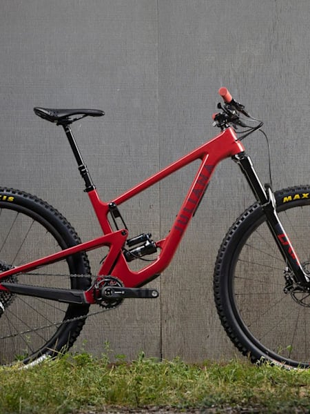 The Maverick’s integrated flip chip lets you control the angles