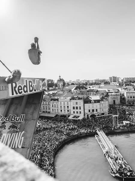 The worlds oldest sport - cliff diving