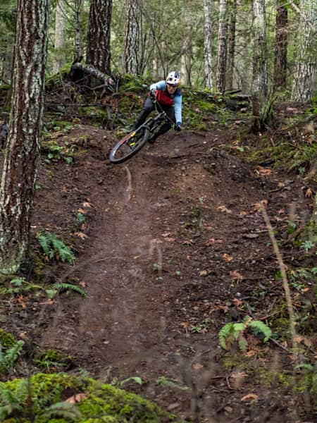 MTB】フィン・アイルスが教えるウェットコンディション攻略ヒント