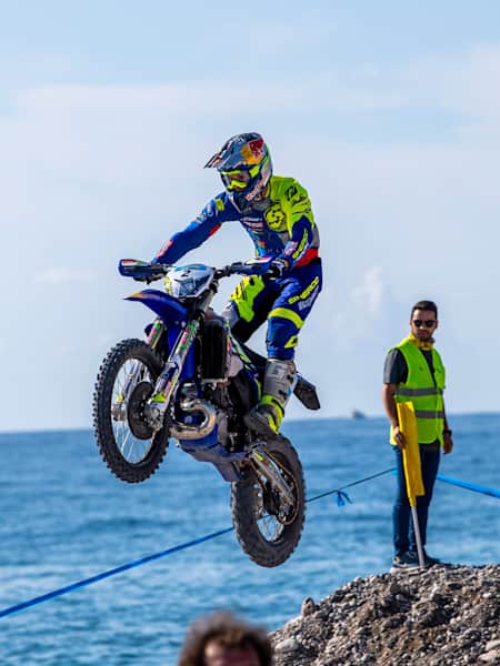 Sea To Sky da Zafer Wade Young n