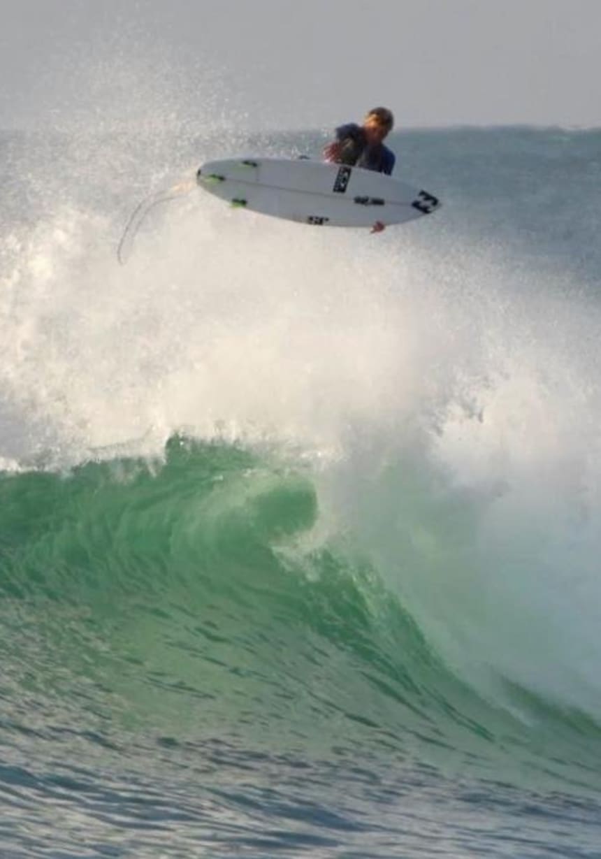 16 5 25 思わず泣きそうになる美しいサーフィン映像 Surf