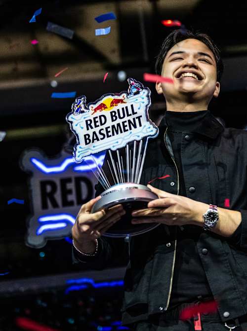 Soi Gamayon feston fitoren me AGRICONNECT në Finalen Botërore të Red Bull Basement në Tokio, Japoni, më 5 dhjetor 2024.