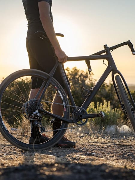 In mezzo alla natura con la gravel bike Ibis Hakka MX