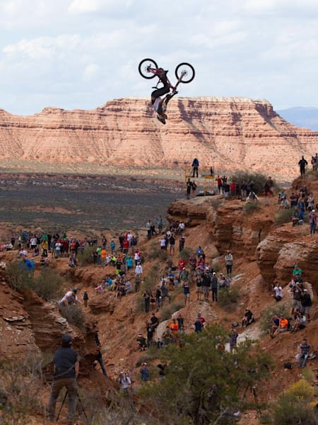 Red Bull Rampage：歴史的瞬間 ベスト11 | ハイライト | MTB