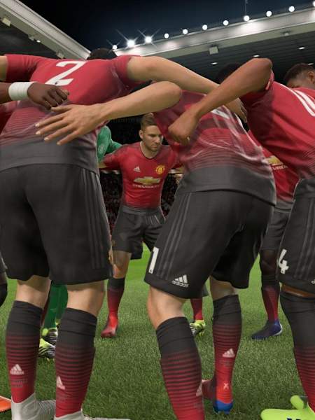 Help Manchester United win titles in FIFA 19