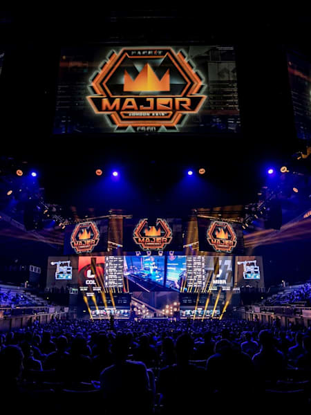 The crowd at Wembley Arena ready for the FACEIT London Major.