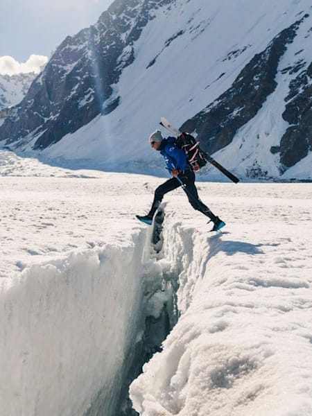 Andrzej Bargiel w drodze na szczyt K2