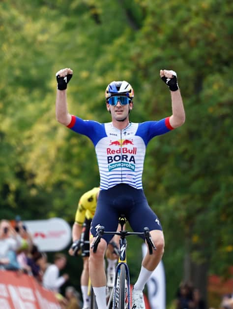 Mick van Dijke wins the third stage of the Eneco Tour