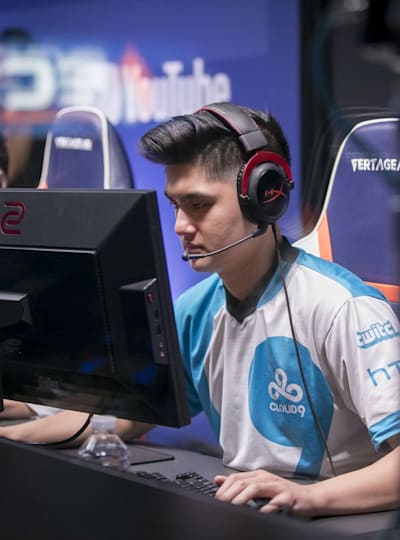 Cs Go Pro Players Reveal How You Can Get Out Of Silver