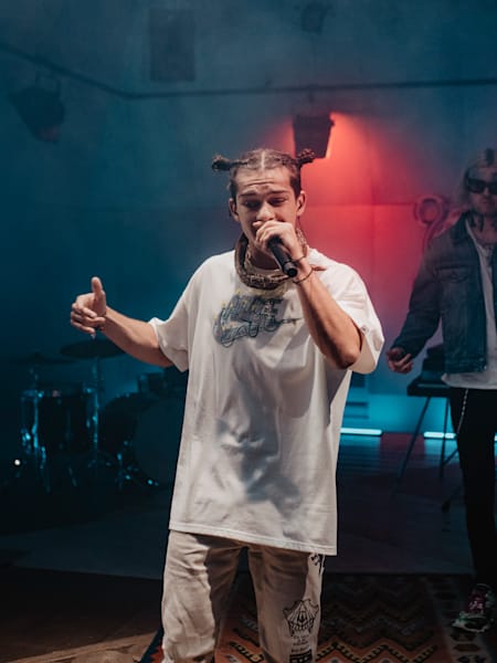 Le rappeur Makizar pour SPINNER.