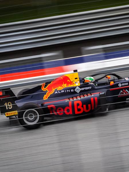 Noel Leon closes on the points in Spielberg