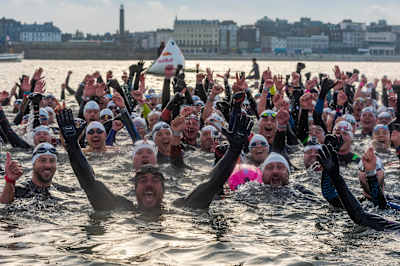 400 swimmers join Ross for the final stretch of his Great British Swim