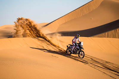 Este soy yo durante la séptima etapa del Dakar, entre Riad y Wadi Al Dawasir.
