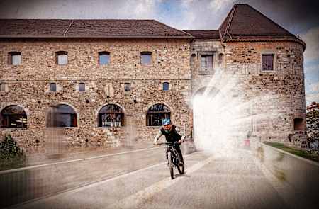 Red Bull Castle Break, gorskokolesarski dogodek v Ljubljani.