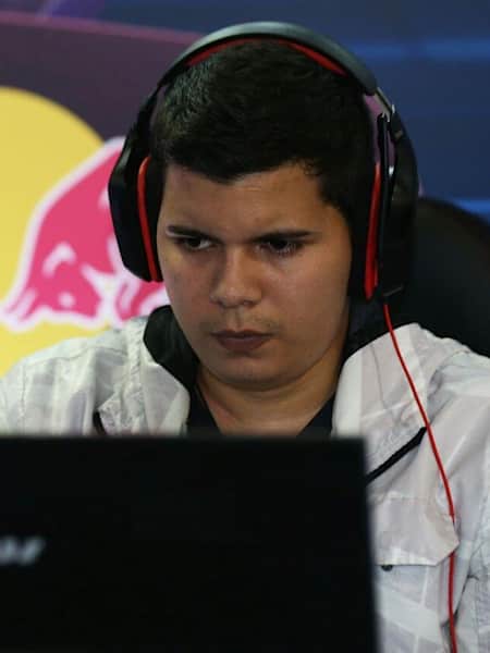 Johnny Brave - Red Bull Player One Cali