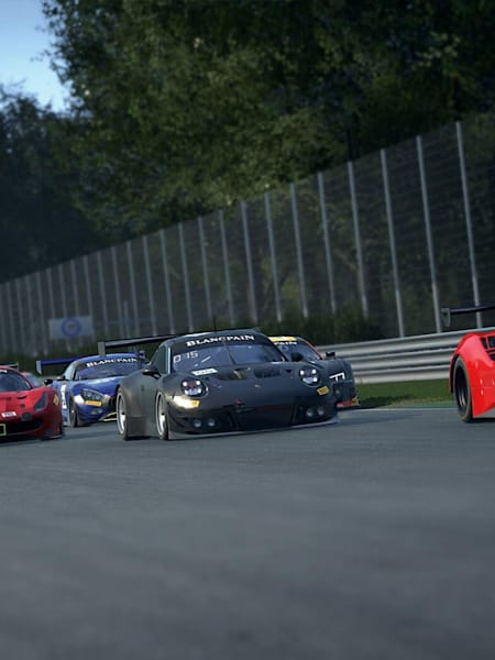 Coches en pista en Assetto Corsa Competizione