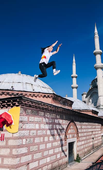 Free running video in Istanbul with Jason Paul