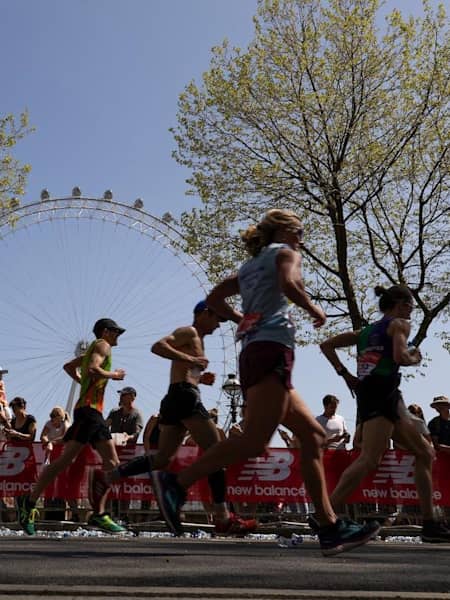 L’entraîneur Richard Coates explique comment réussir à courir un marathon en moins de trois heures.
