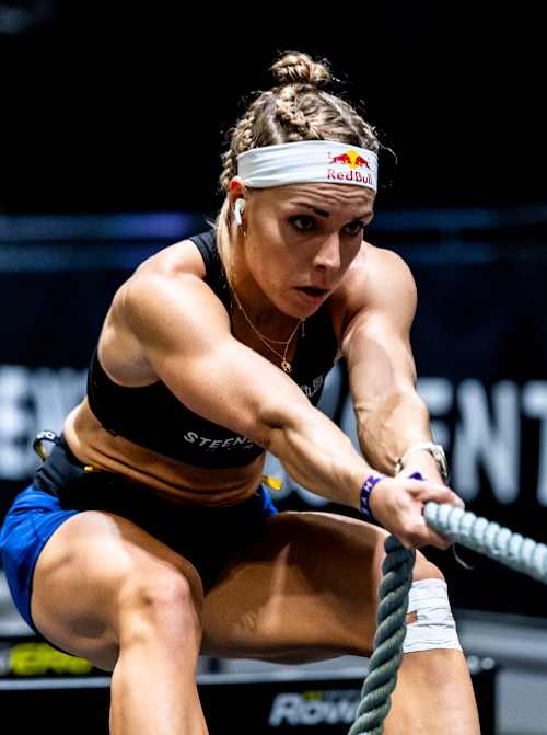 Ида Матильде Стинсгаард во время соревнований Elite 15 на этапе Hyrox Major в Гонконге, 22 ноября 2024 года.