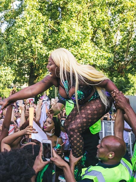 Spice climbs out into the crowd