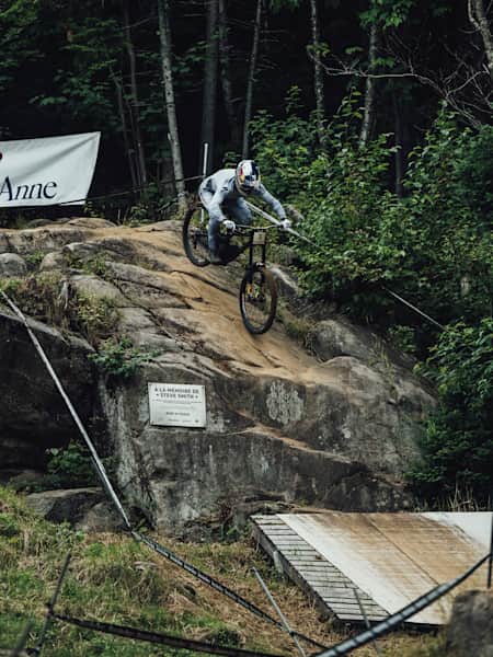 UCI Downhill World Cup 2022 lo mejor en video