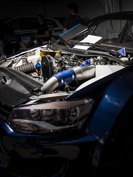 Pod maską kryje się wielka moc