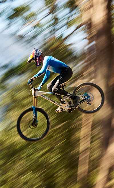 Ronan Dunne performs during the Red Bull Hardline practice session at Maydena Bike Park on February 6, 2025 in Tasmania, Australia. 