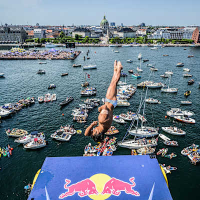 Yolotl Martinez dives from the Copenhagen Opera House