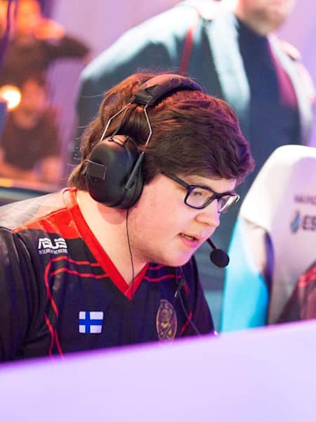 Rainbow Six Siege Pros on the best player in the world