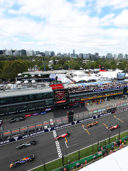 Start w Melbourne był jeszcze bardziej chaotyczny niż zwykle