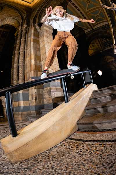 Leticia Bufoni backside feeble grind at Natural History Museum in London