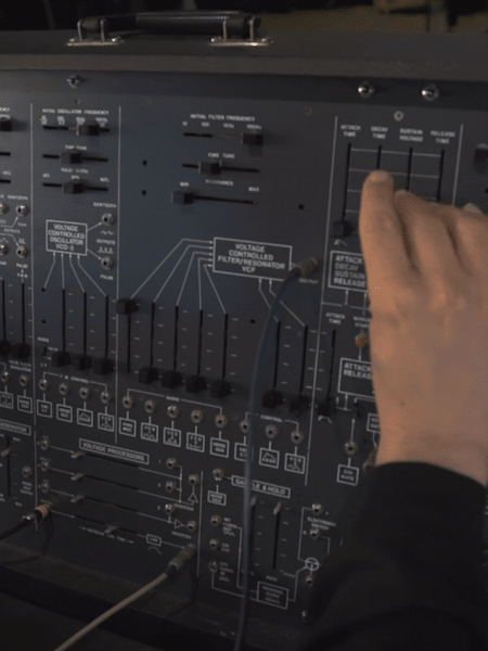 Playing With Arp 2600 to recreate sounds of Star War's R2-D2