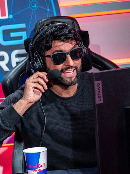 Spag commentating at Red Bull Golden Letters