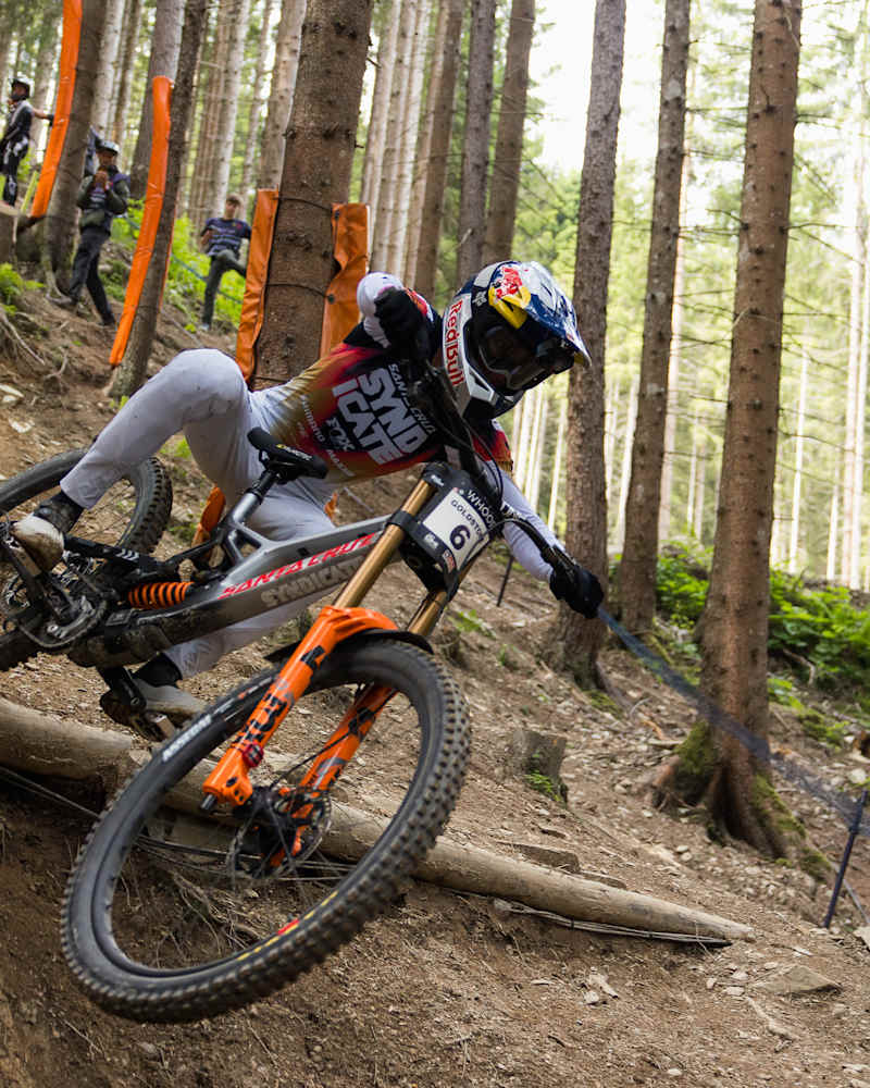 Bike Check: Laurie Greenland's new Santa Cruz V10