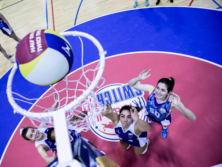 Aufzug Regeneration Giraffe netball basketball difference Dock Osten Widmen