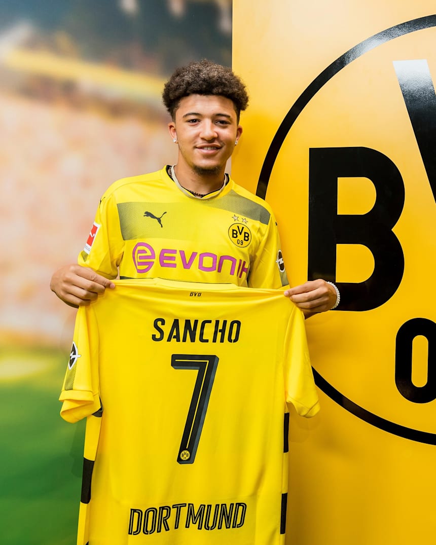 Jadon Sancho S Fifa Ultimate Team Is A Bundesliga Xi