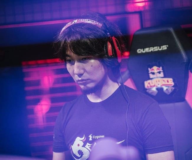 Red Bull Kumite 19 プレイヤーズ ウメハラ Infexious Yhc 餅