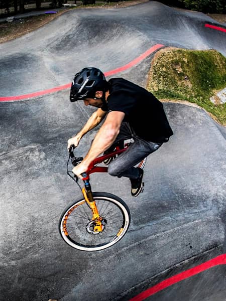 Flow mountain bike shop