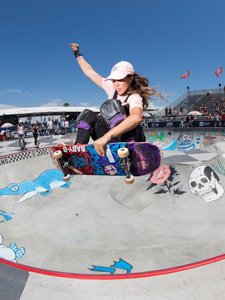 Voa Yndi! F/S Air no Vans Park Series em Huntington Beach