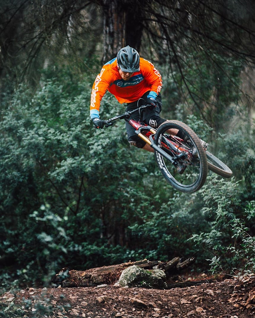 electric dirt jumper