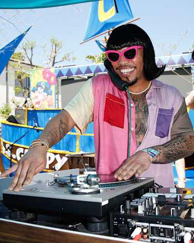 DJ Pee .Wee brings Red Bull Directions to life