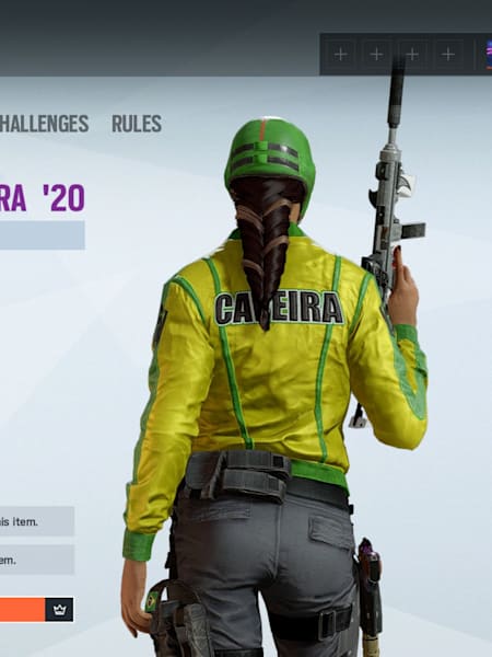 Caveira's SI battle pass cosmetic is close to an athletics track top