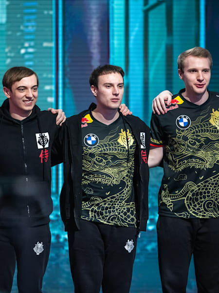 G2 Esports celebrate getting their quarterfinal win
