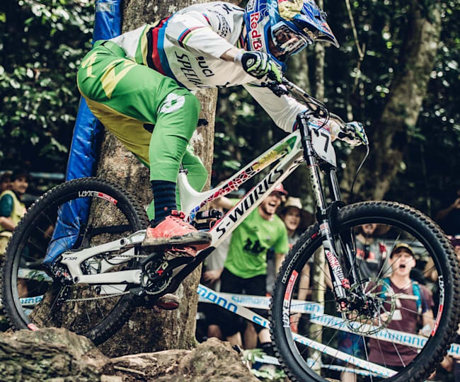 Loic Bruni 5 Videos Du Champion Du Monde De Vtt Dh