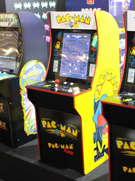 往年のアーケード筐体を3/4スケールで復刻、『ARCADE 1UP』の魅力と