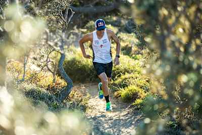 Braden Currie lors de son entrainement course à pied pour chаmріоnnаt du mоndе dе trіаthlоn Irоnmаn.