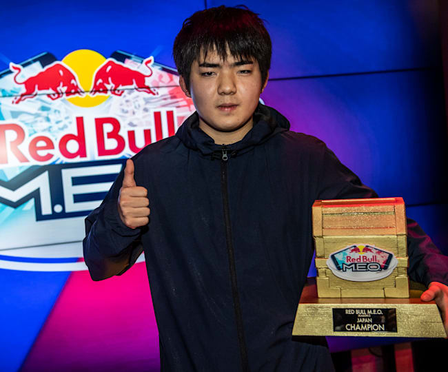 Hajime けんつめし プロゲーマーを目指すための道のり Red Bull M E O クラロワ