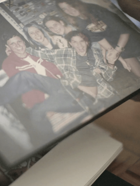 Cena do documentário "Faça Você Mesma"