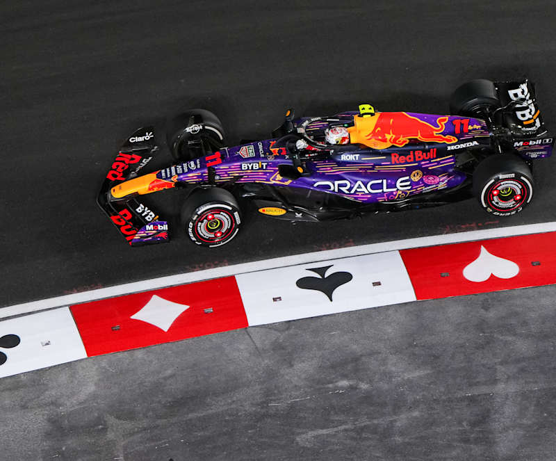 Red Bull Racing engineering crew | F1 RB19